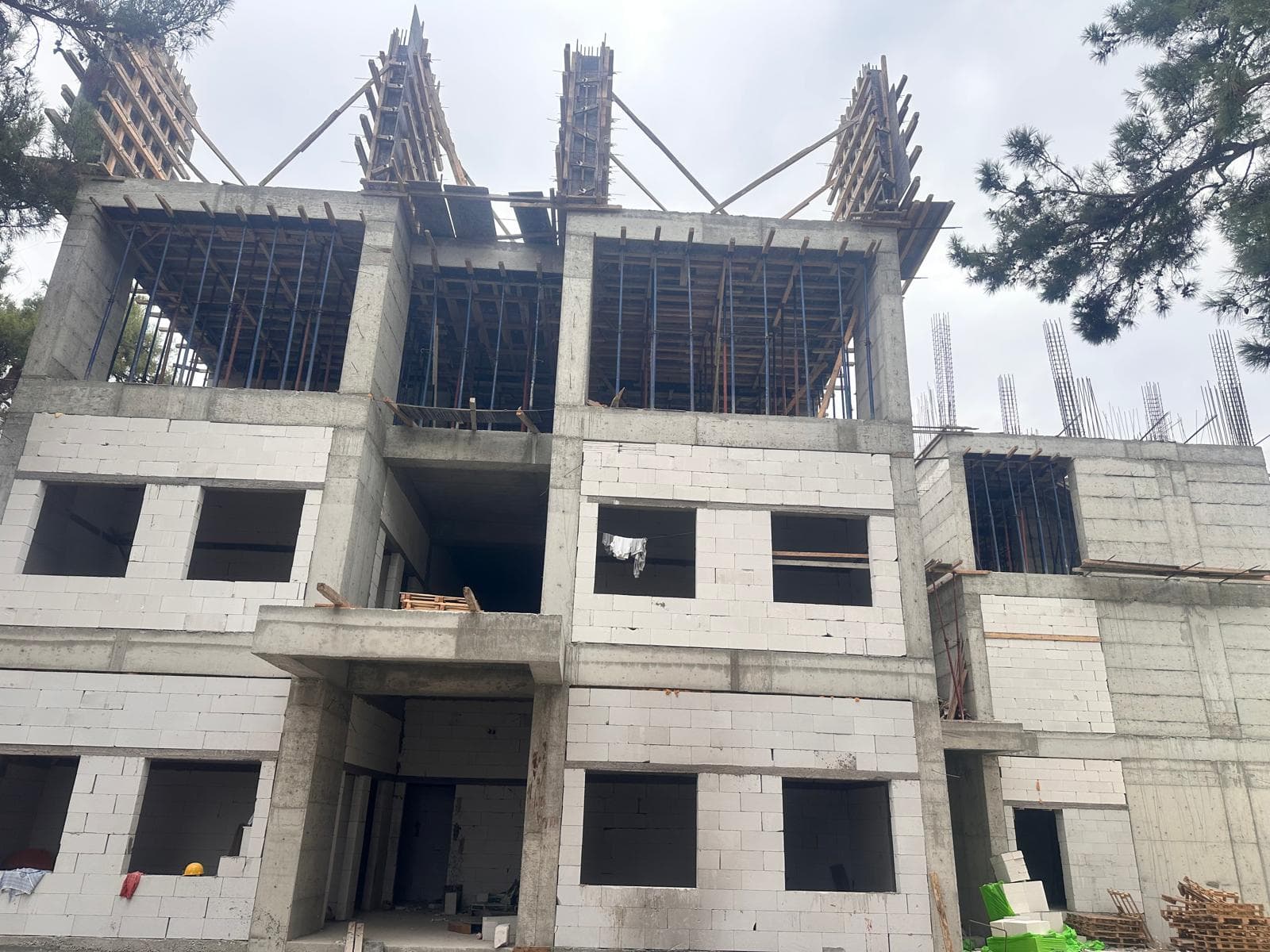 Vedat Köstekçi İnşaat katalog arşivinden tamamlanmış villa dış cephe çalışması